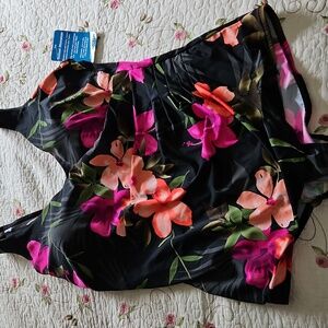NWT Maxine’s 1 Pc Surplice Sheath Floral Swimsuit Sz 24